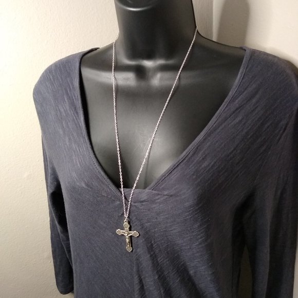 Crucifix Pendant Necklace 27 1/2 Inches - Picture 13 of 14